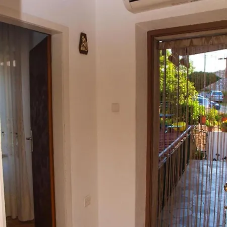 Simi - 100 M From Apartment *