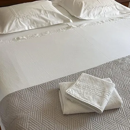 Apartman Simi - 100 M From